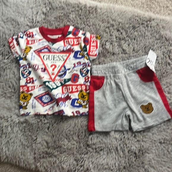 Guess Short Set - Picture 2 of 7